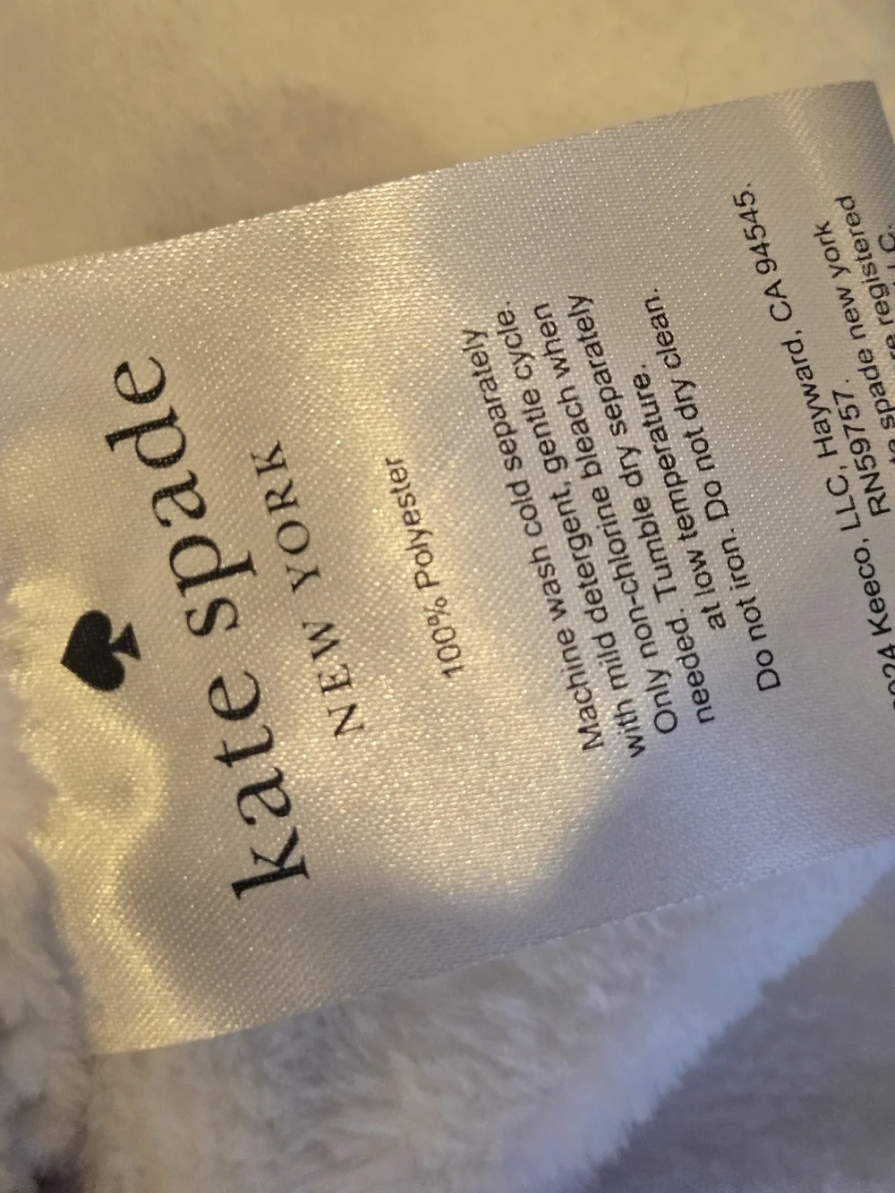 Kate Spade Polka Dot Fleece Blanket Queen Size SOFT!!